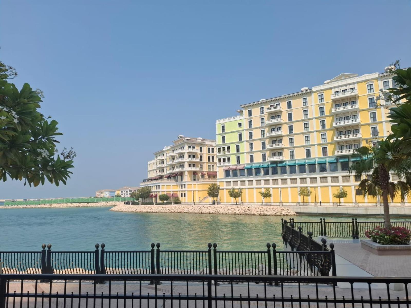 The Townhouses The Pearl Doha Ngoại thất bức ảnh